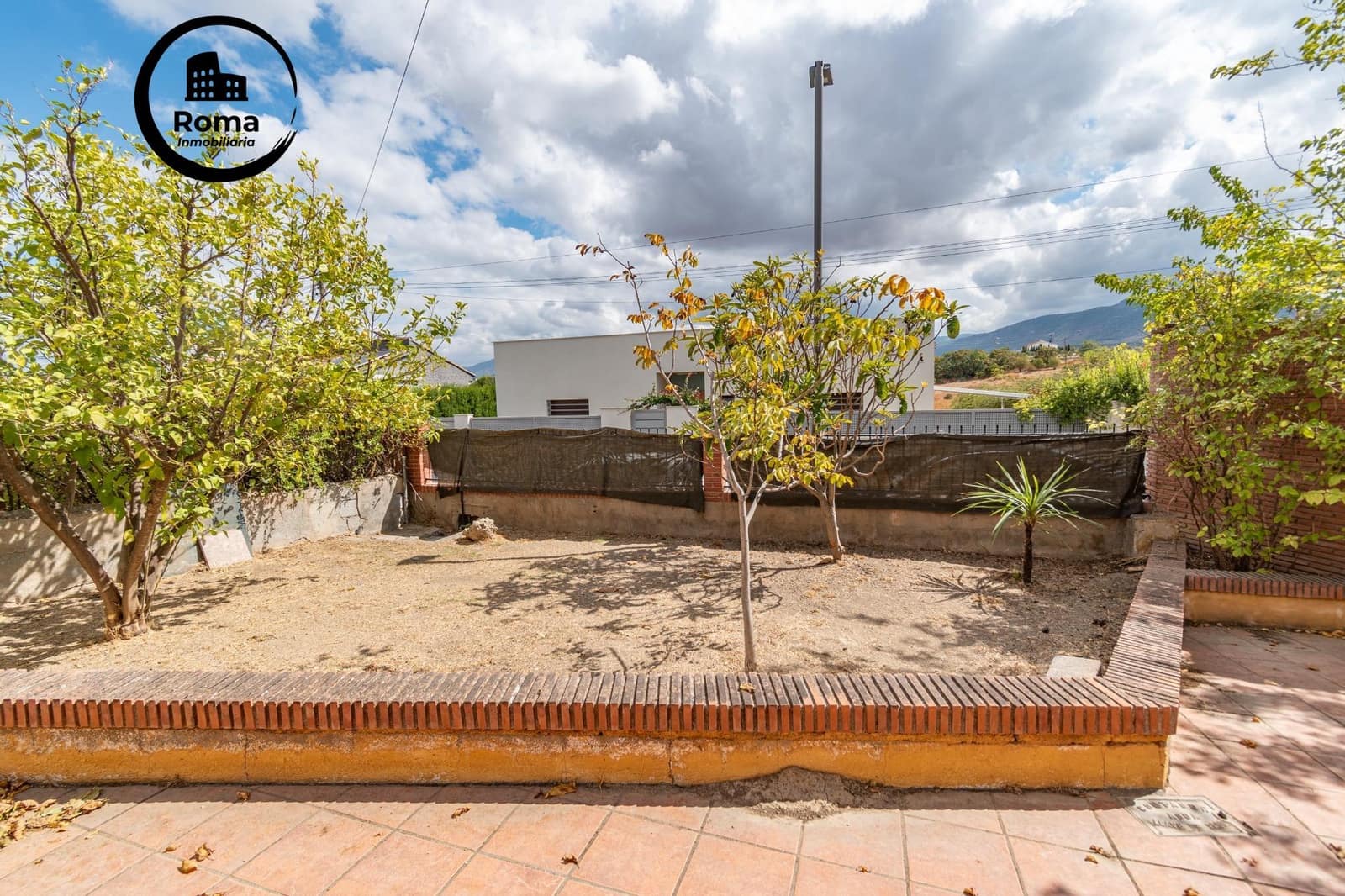 Chalet de 4 habitaciones en Otura en venta con piscina garaje - 319.000 € (Ref: 9568849)