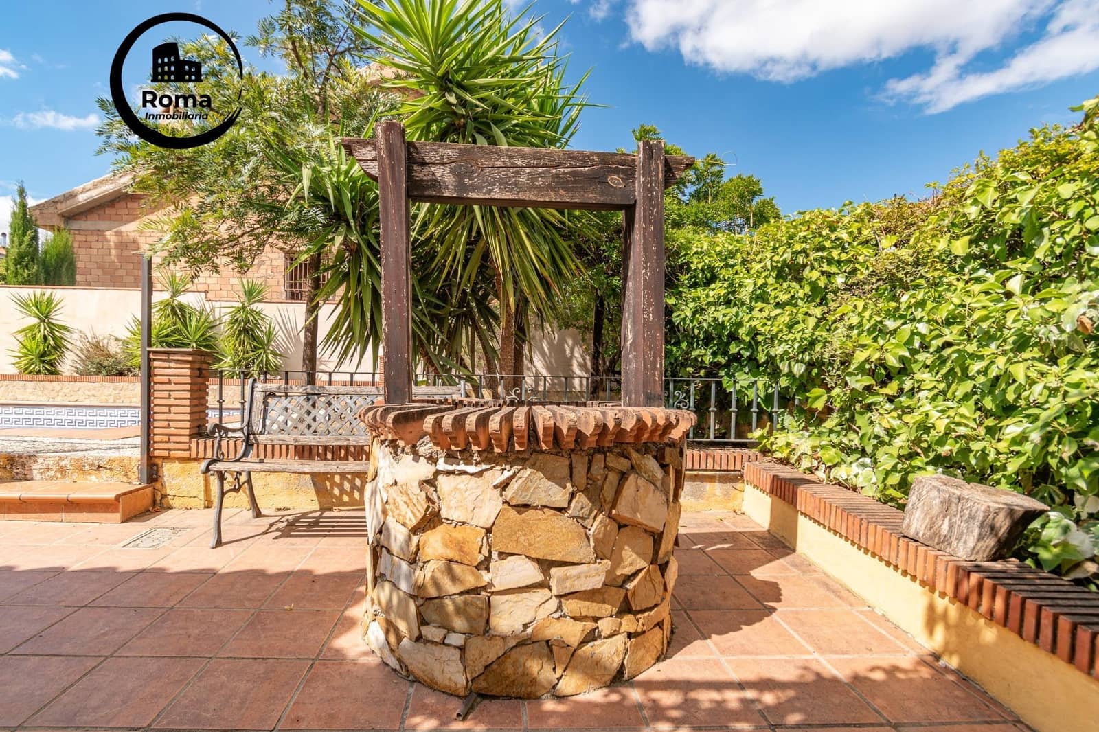 Chalet de 4 habitaciones en Otura en venta con piscina garaje - 319.000 € (Ref: 9568849)