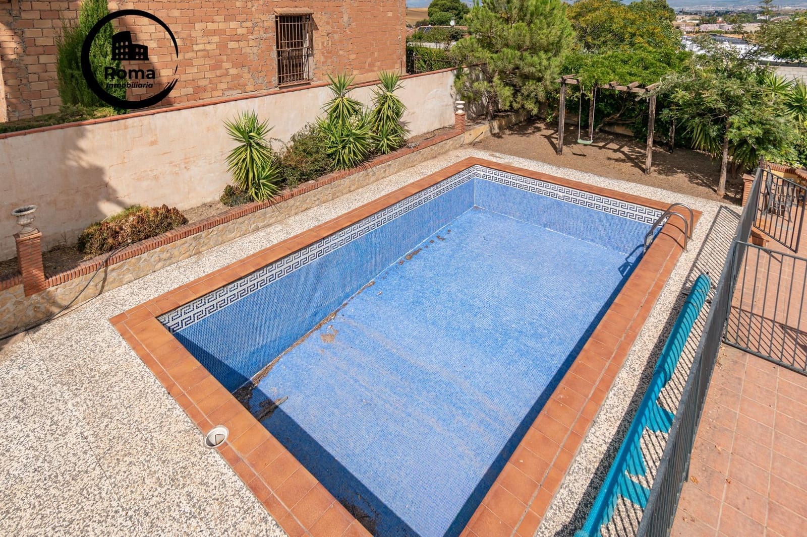 Chalet de 4 habitaciones en Otura en venta con piscina garaje - 319.000 € (Ref: 9568849)