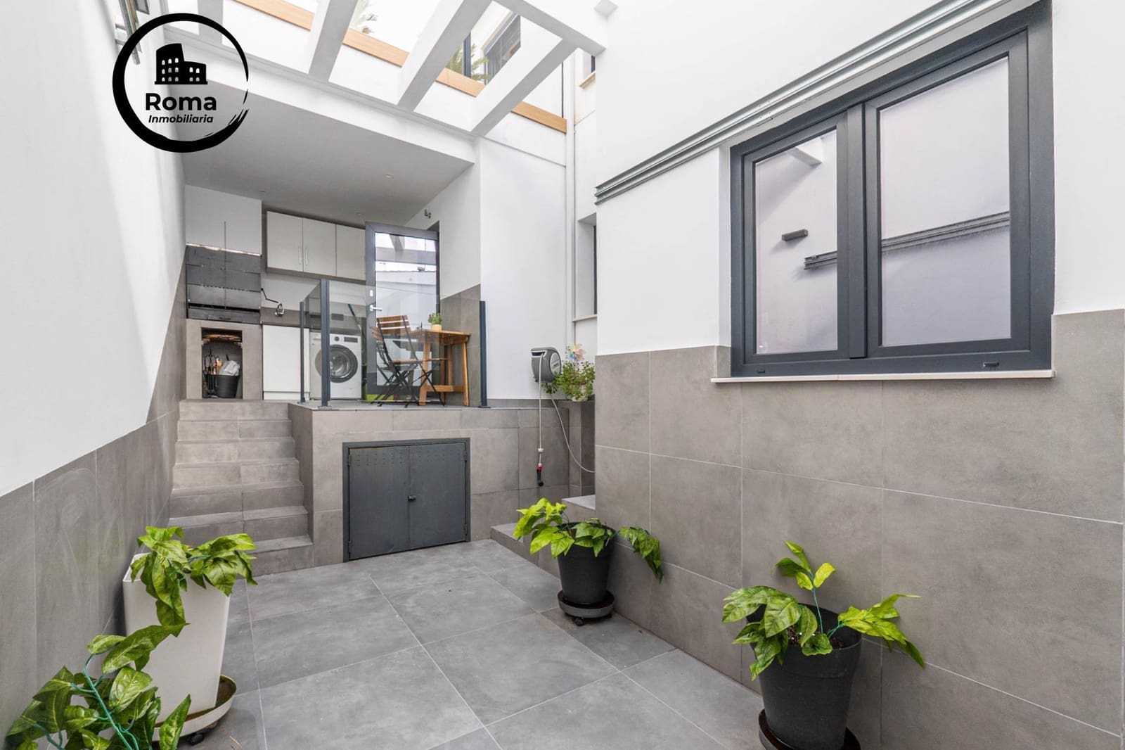 3 slaapkamer Rijtjeshuis te koop in Albolote met garage - € 385.000 (Ref: 9568852)