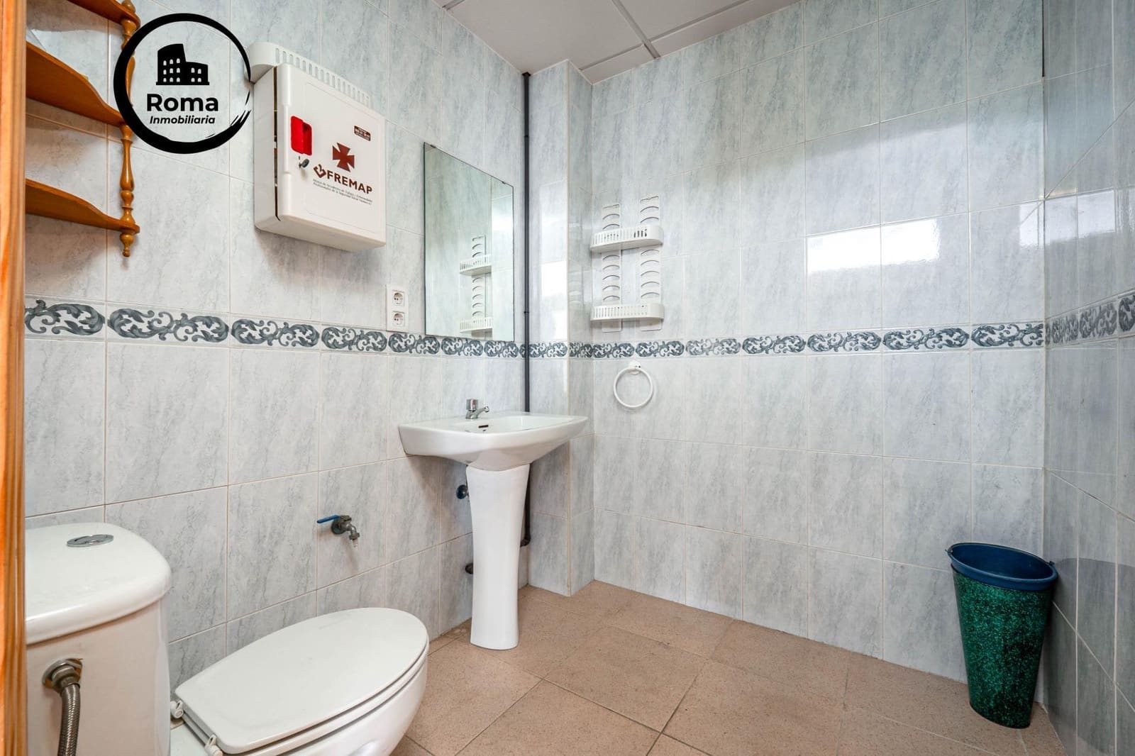 Kommersiell til salgs i Armilla - € 119 900 (Ref: 9568855)