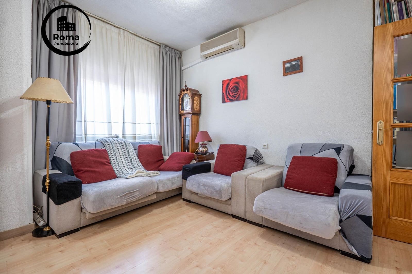 Piso de 3 habitaciones en Granada ciudad en venta - 260.000 € (Ref: 9574746)