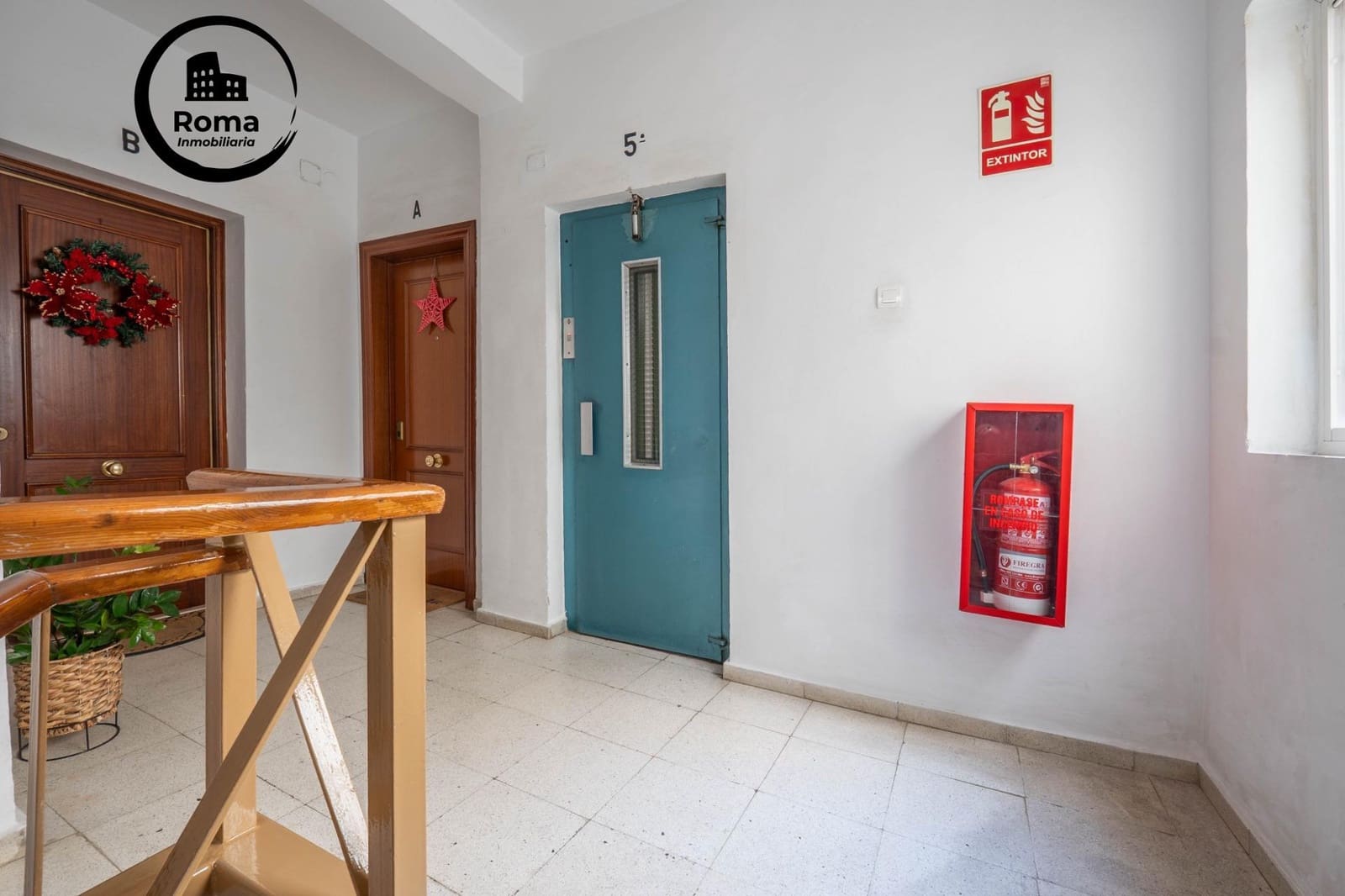 Piso de 3 habitaciones en Granada ciudad en venta - 260.000 € (Ref: 9574746)