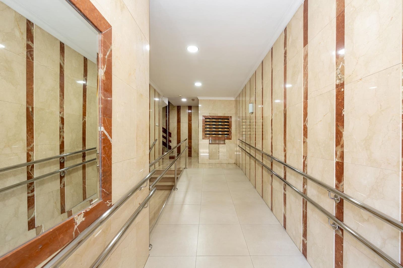 3 sypialnia Mieszkanie na sprzedaż w Miasto Grenada - 245 000 € (Ref: 9574747)