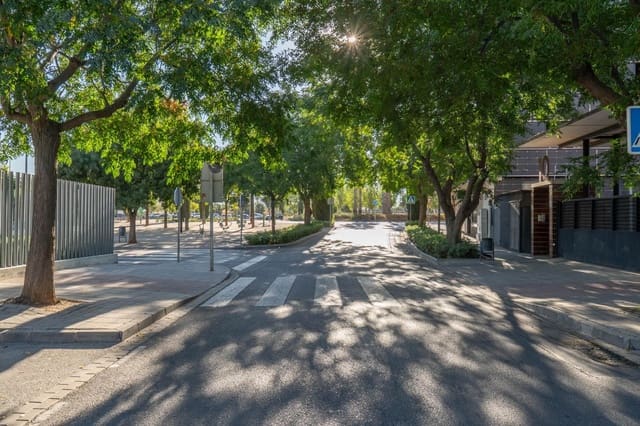 Autotalli myytävänä paikassa Alhendín - 19 000 € (Ref: 9574749)