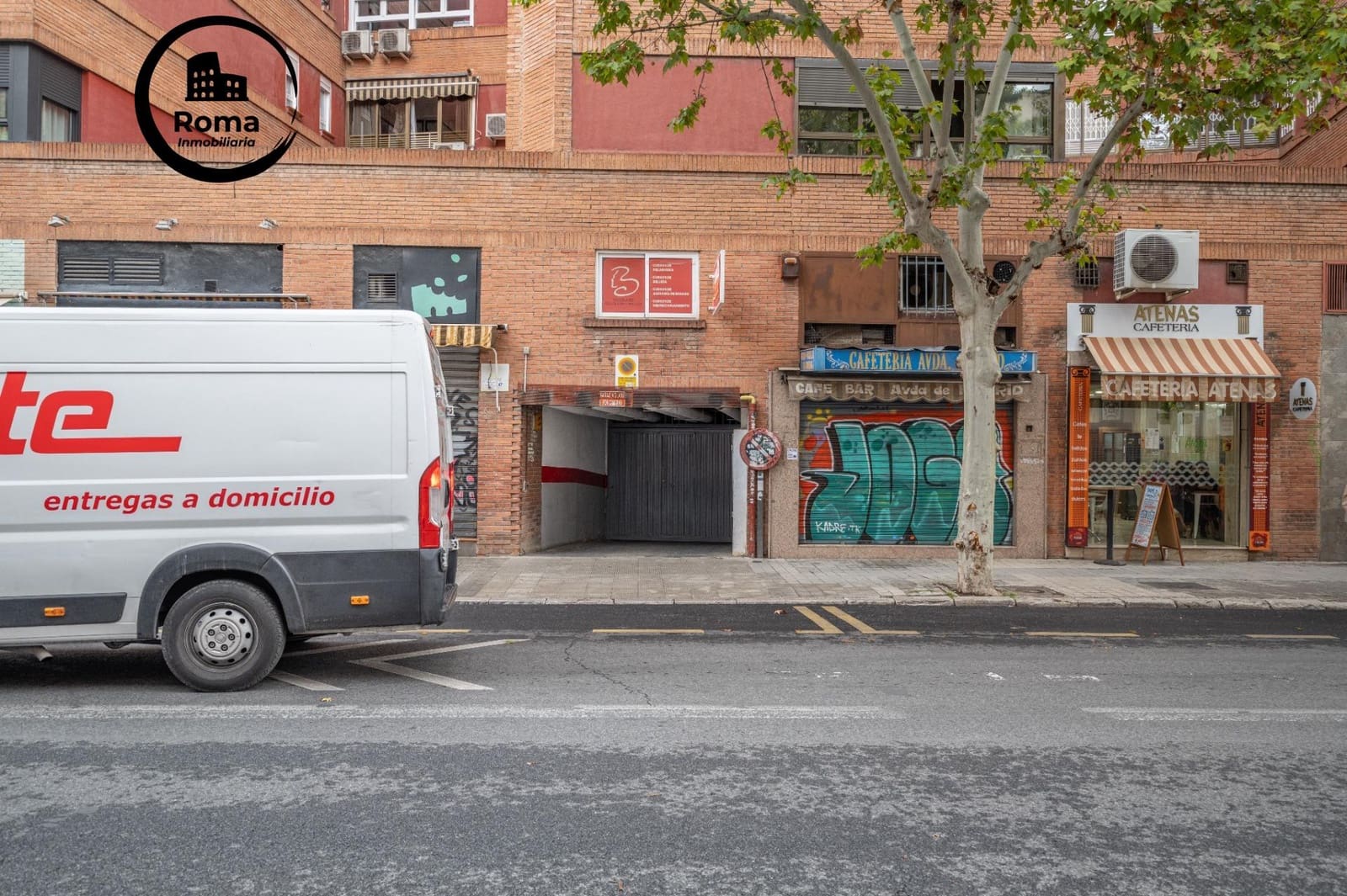 Garage till salu i Granada stad - 45 000 € (Ref: 9574754)