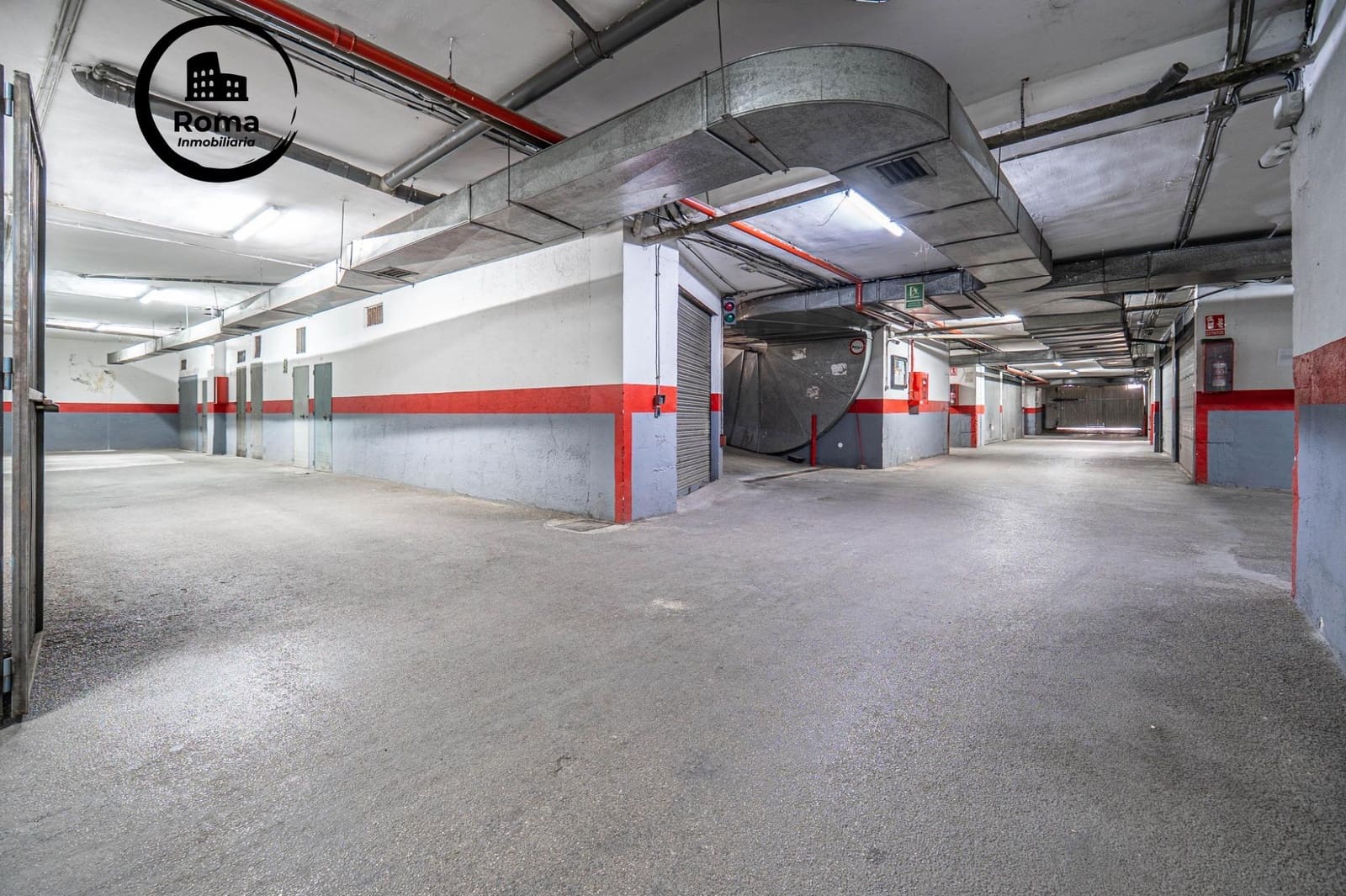 Garage til salg i Granada by - € 35.000 (Ref: 9574755)