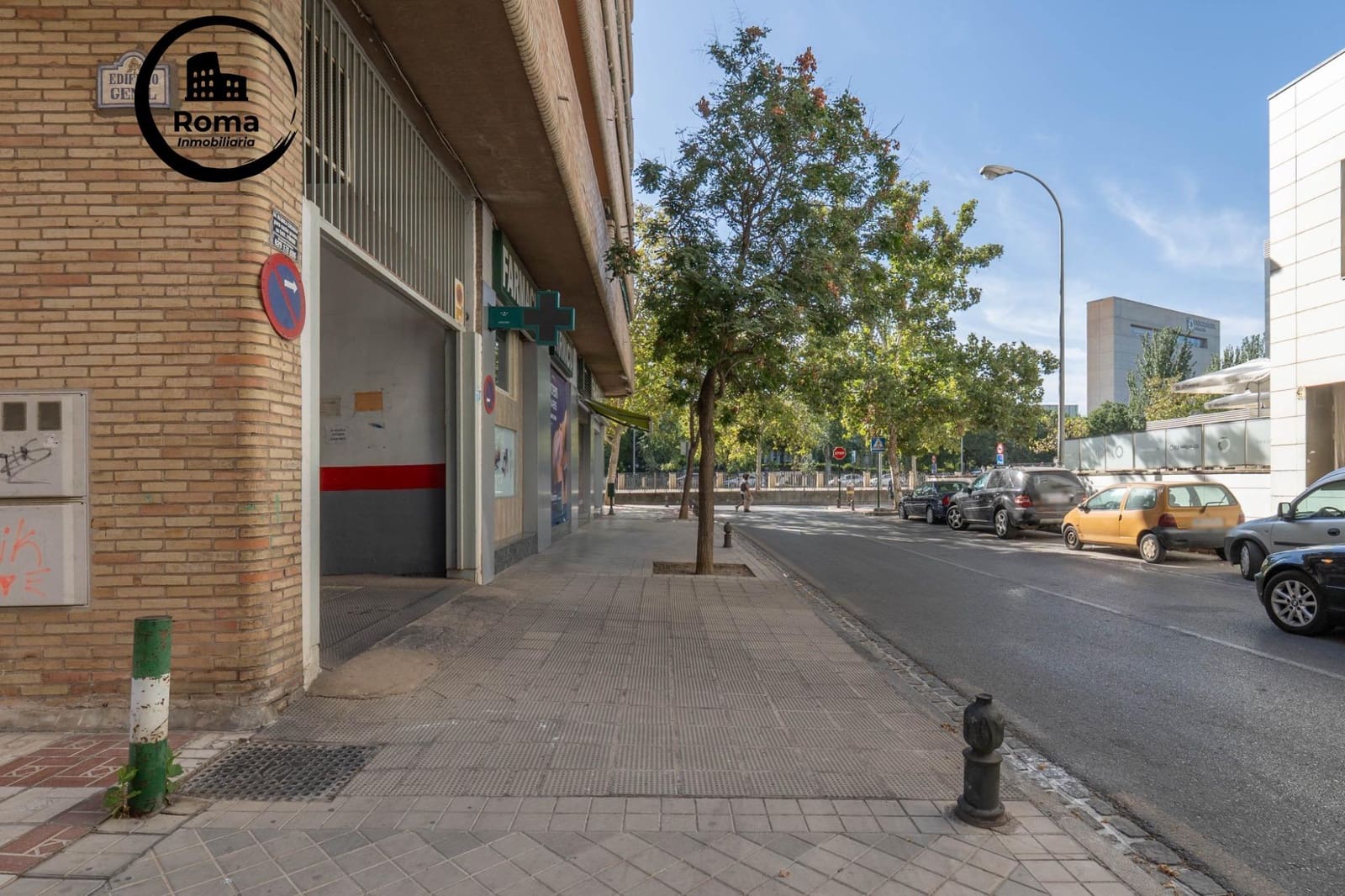 Garage til salg i Granada by - € 35.000 (Ref: 9574755)