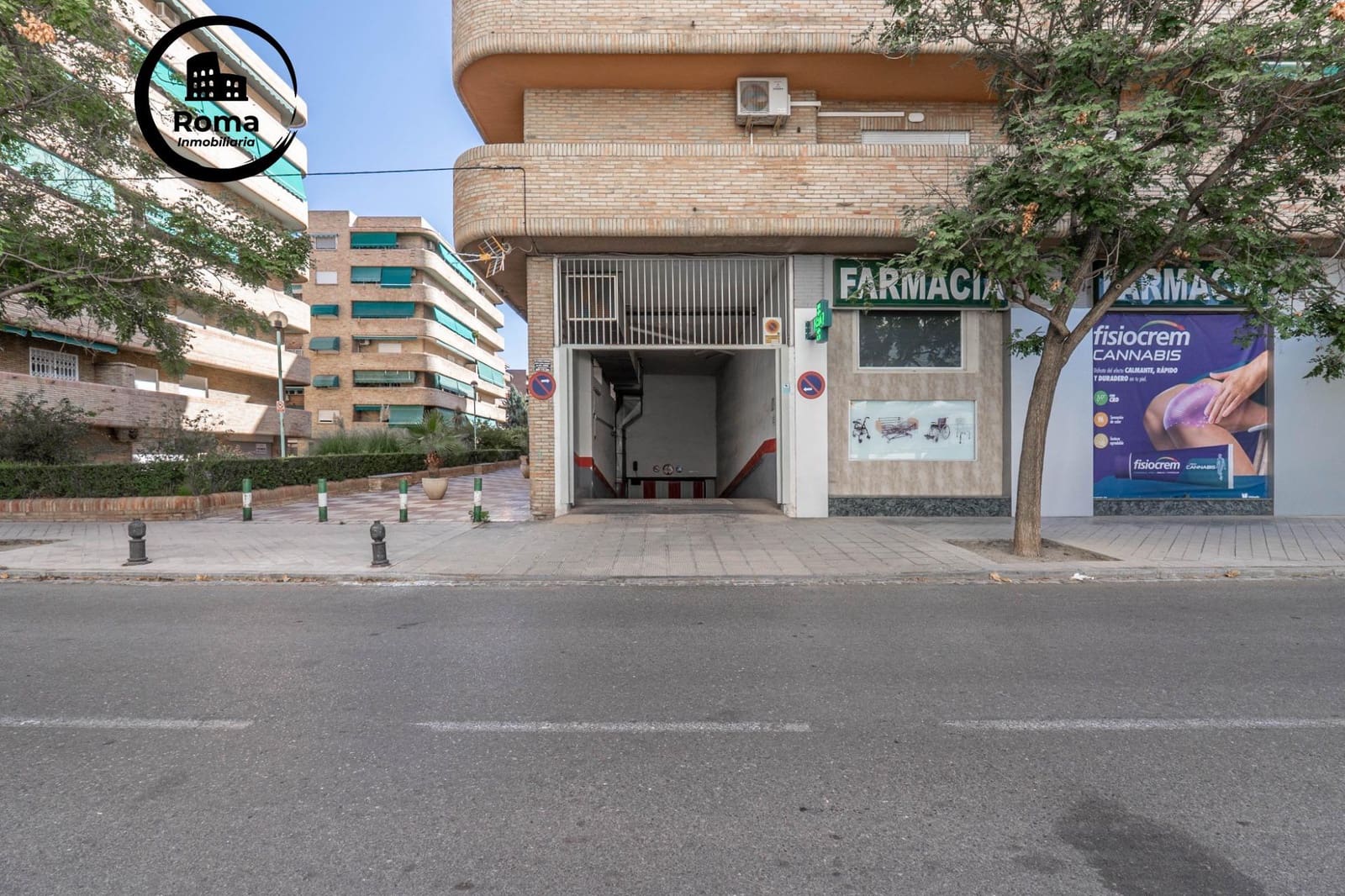 Garage til salg i Granada by - € 35.000 (Ref: 9574755)