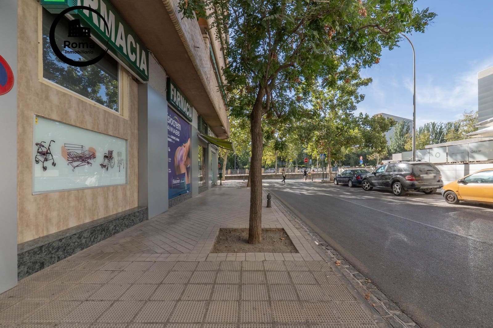 Garage til salg i Granada by - € 35.000 (Ref: 9574755)