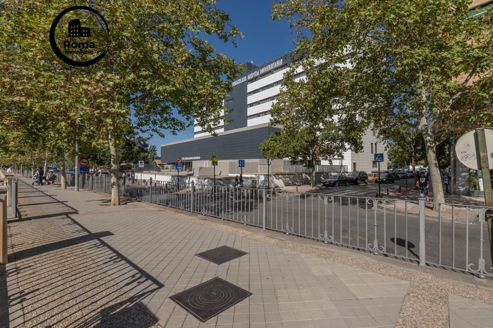 Garage til salg i Granada by - € 35.000 (Ref: 9574755)