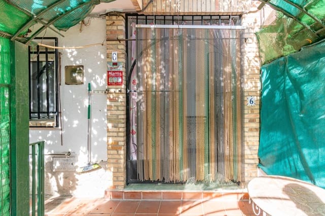 5 quarto Moradia em Banda para venda em Armilla - 239 000 € (Ref: 9574762)