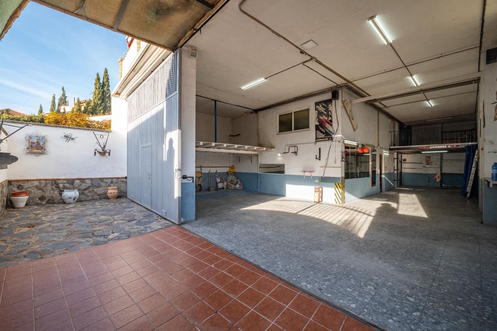 5 soveværelse Villa til salg i Huetor Vega med swimmingpool garage - € 419.000 (Ref: 9584462)