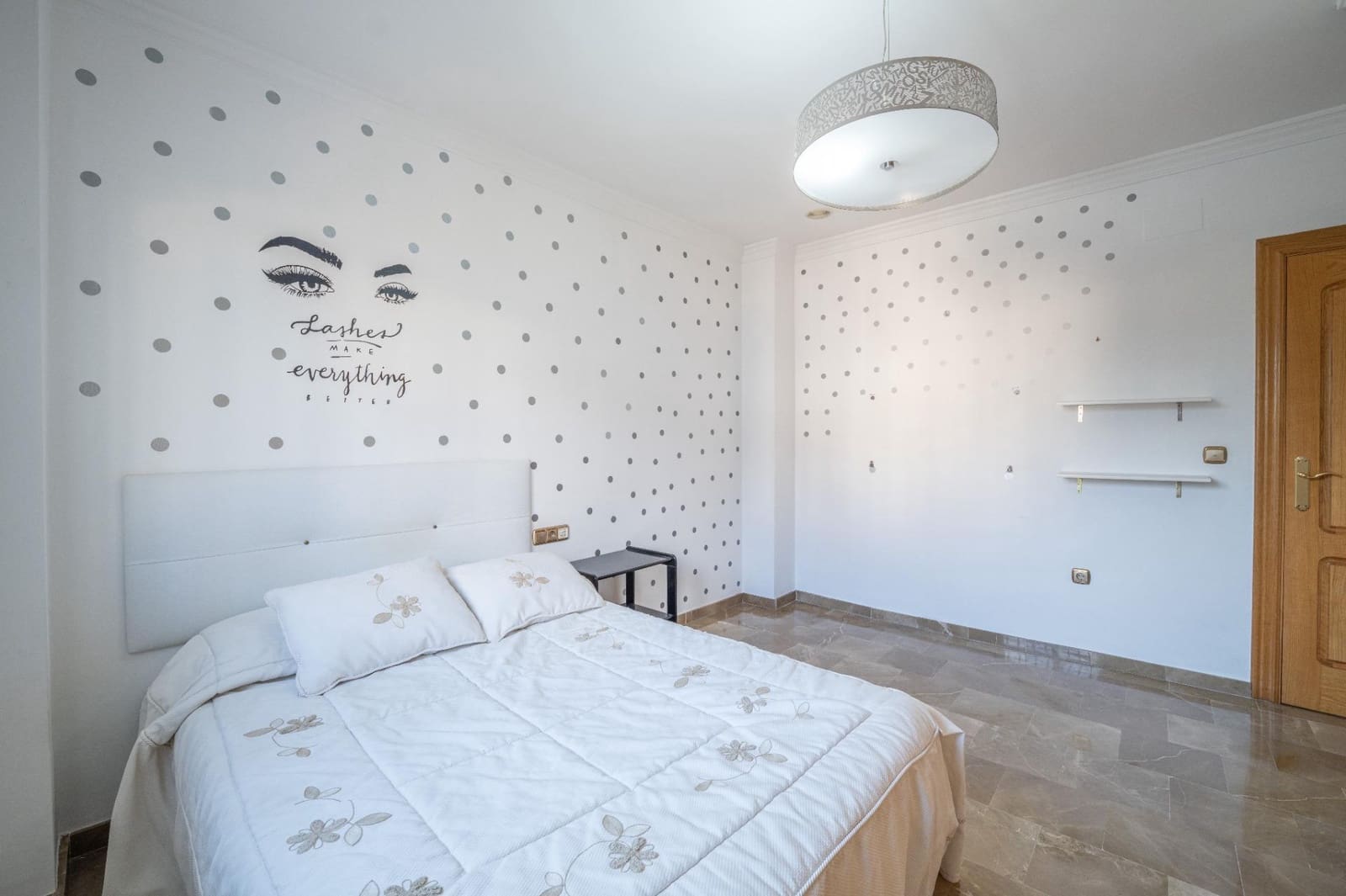 5 soveværelse Villa til salg i Huetor Vega med swimmingpool garage - € 419.000 (Ref: 9584462)