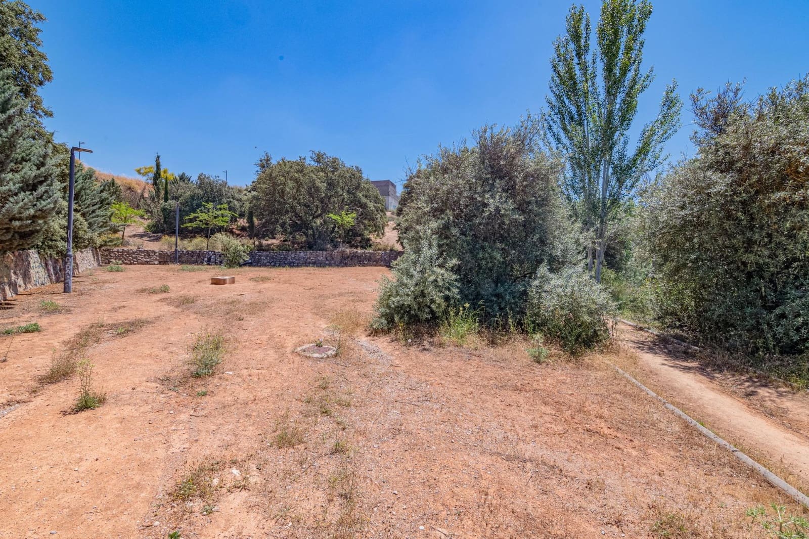 Tomt till salu i La Zubia - 83 000 € (Ref: 9584464)