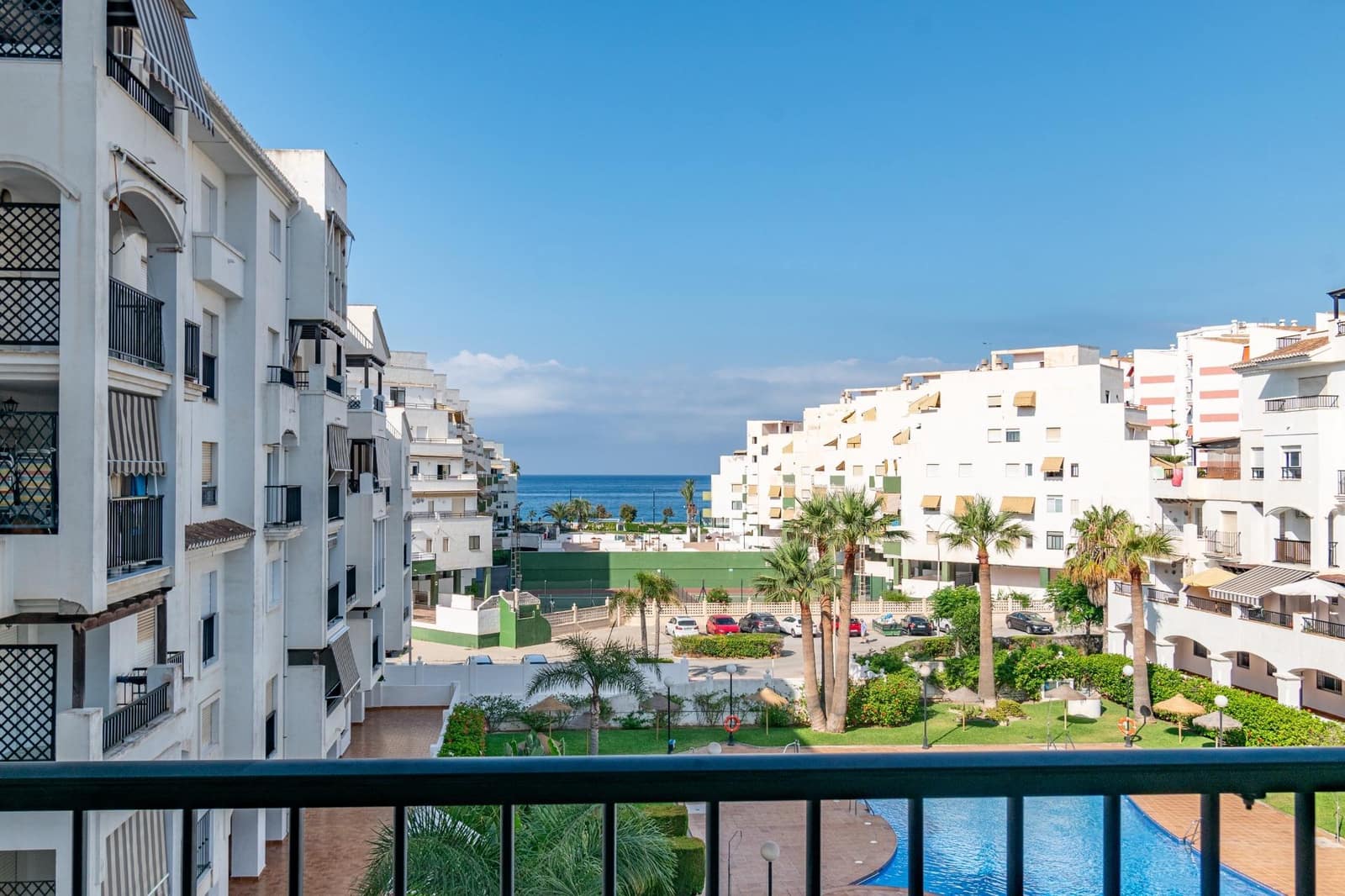 3 makuuhuone Asunto myytävänä paikassa Salobrena mukana uima-altaan 
autotalli - 320 000 € (Ref: 9584471)