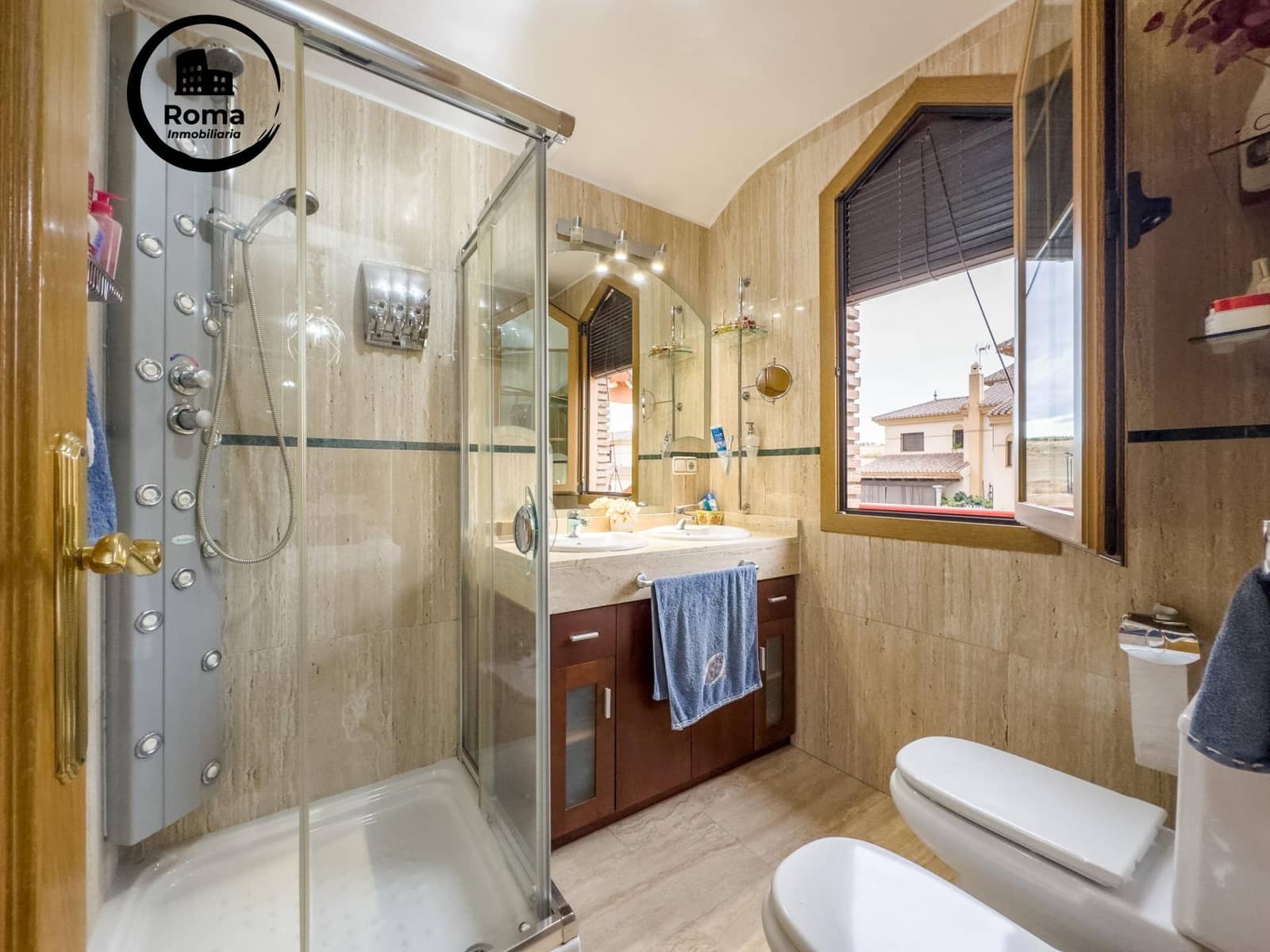 4 chambre Villa/Maison Semi-Mitoyenne à vendre à Las Gabias avec piscine garage - 385 000 € (Ref: 9584498)