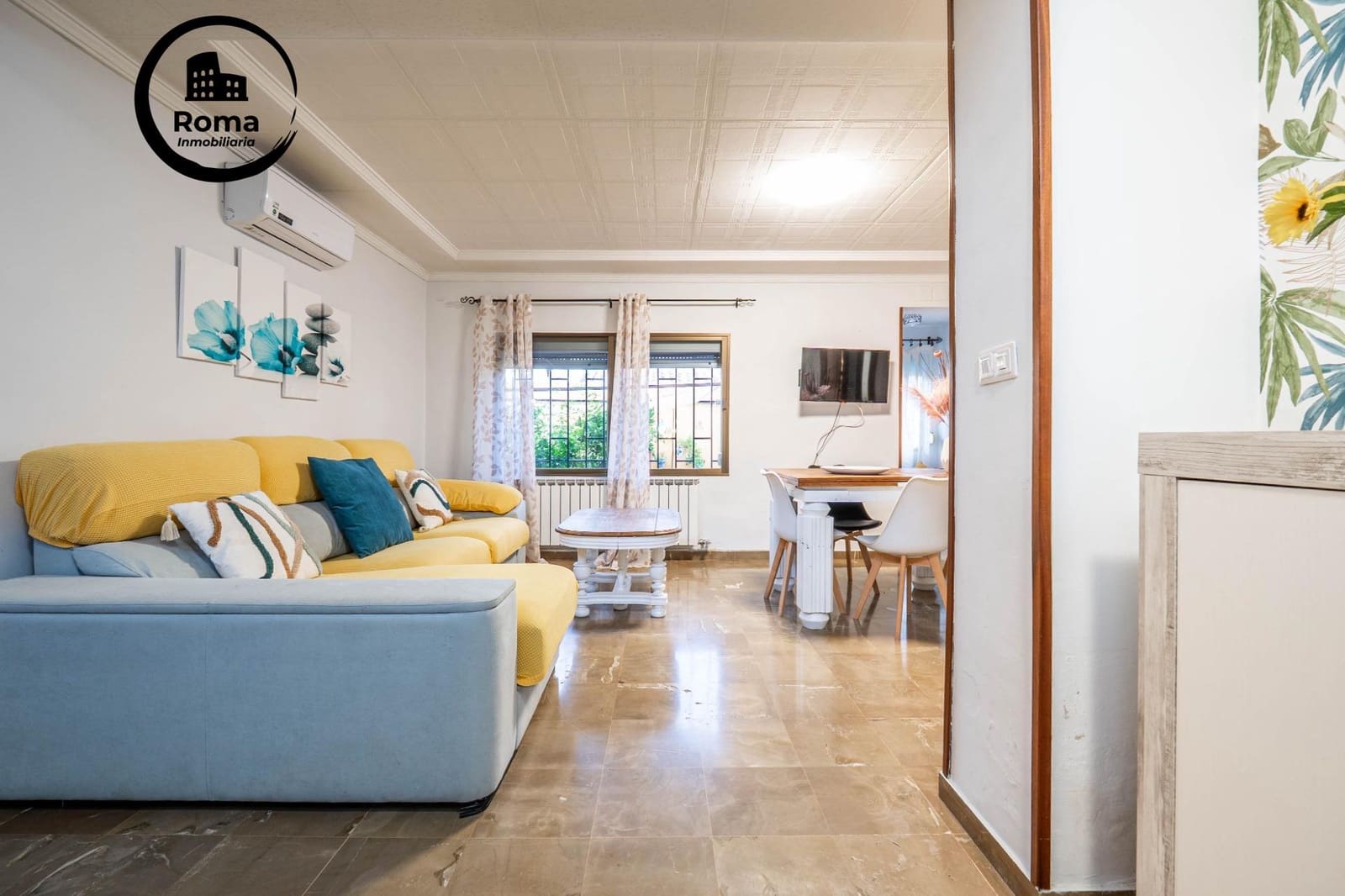 4 soveværelse Semi-Rækkehus til salg i Huetor Vega med swimmingpool - € 315.000 (Ref: 9584499)