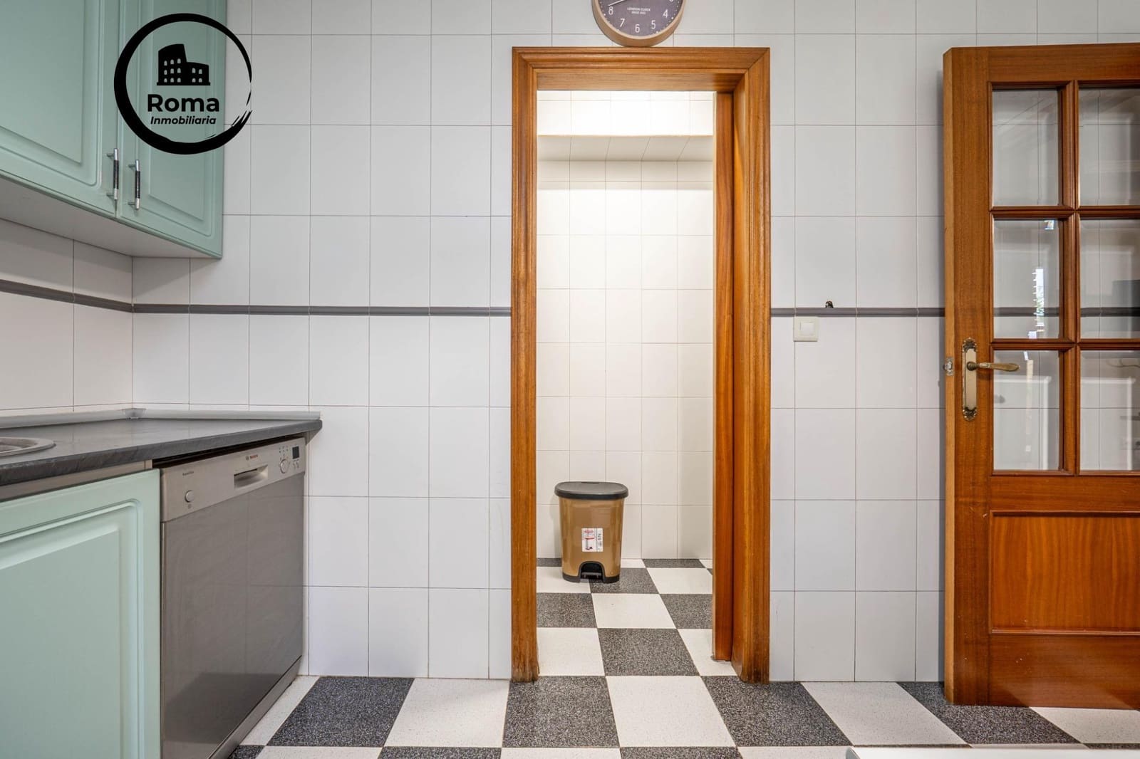 4 soveværelse Semi-Rækkehus til salg i Huetor Vega med swimmingpool - € 315.000 (Ref: 9584499)