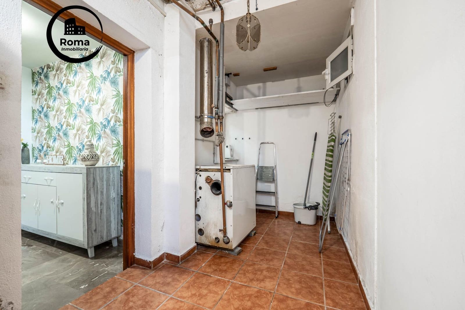 4 soveværelse Semi-Rækkehus til salg i Huetor Vega med swimmingpool - € 315.000 (Ref: 9584499)