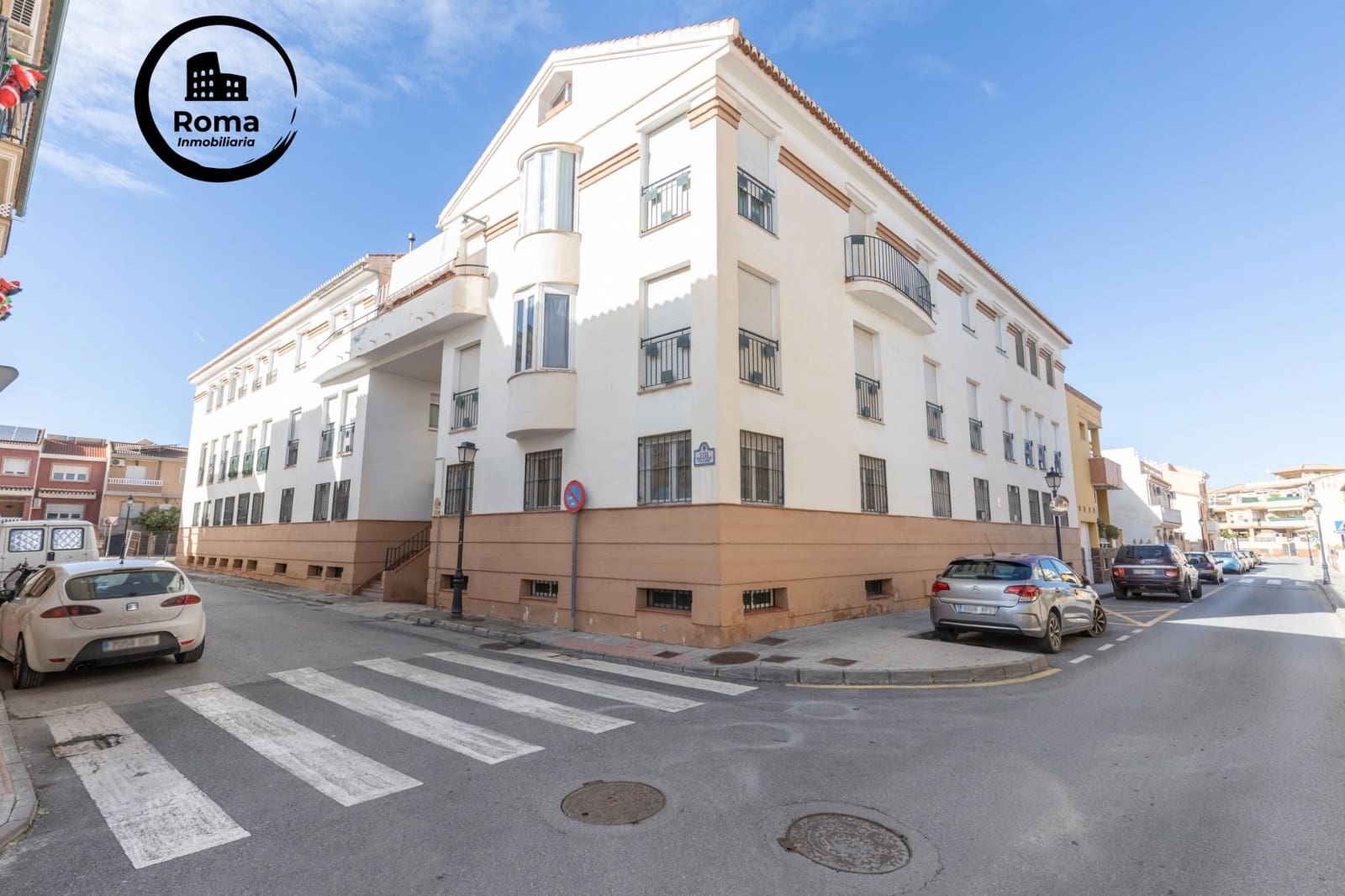 2 bedroom Flat for sale in Las Gabias with pool - € 149,000 (Ref: 9584502)