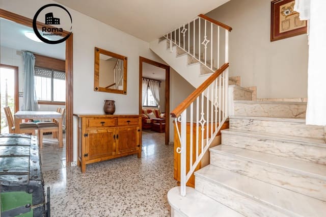 4 chambre Villa/Maison à vendre à Albaicin, Grenade ville avec piscine garage - 288 000 € (Ref: 9586659)