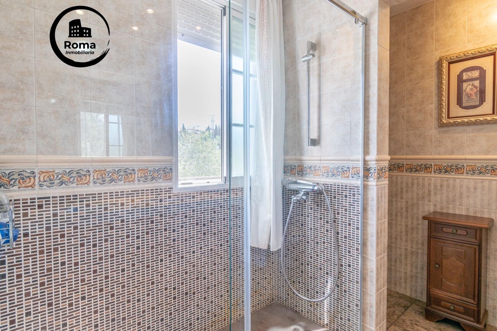 4 soveværelse Villa til salg i La Zubia med swimmingpool garage - € 380.000 (Ref: 9586662)