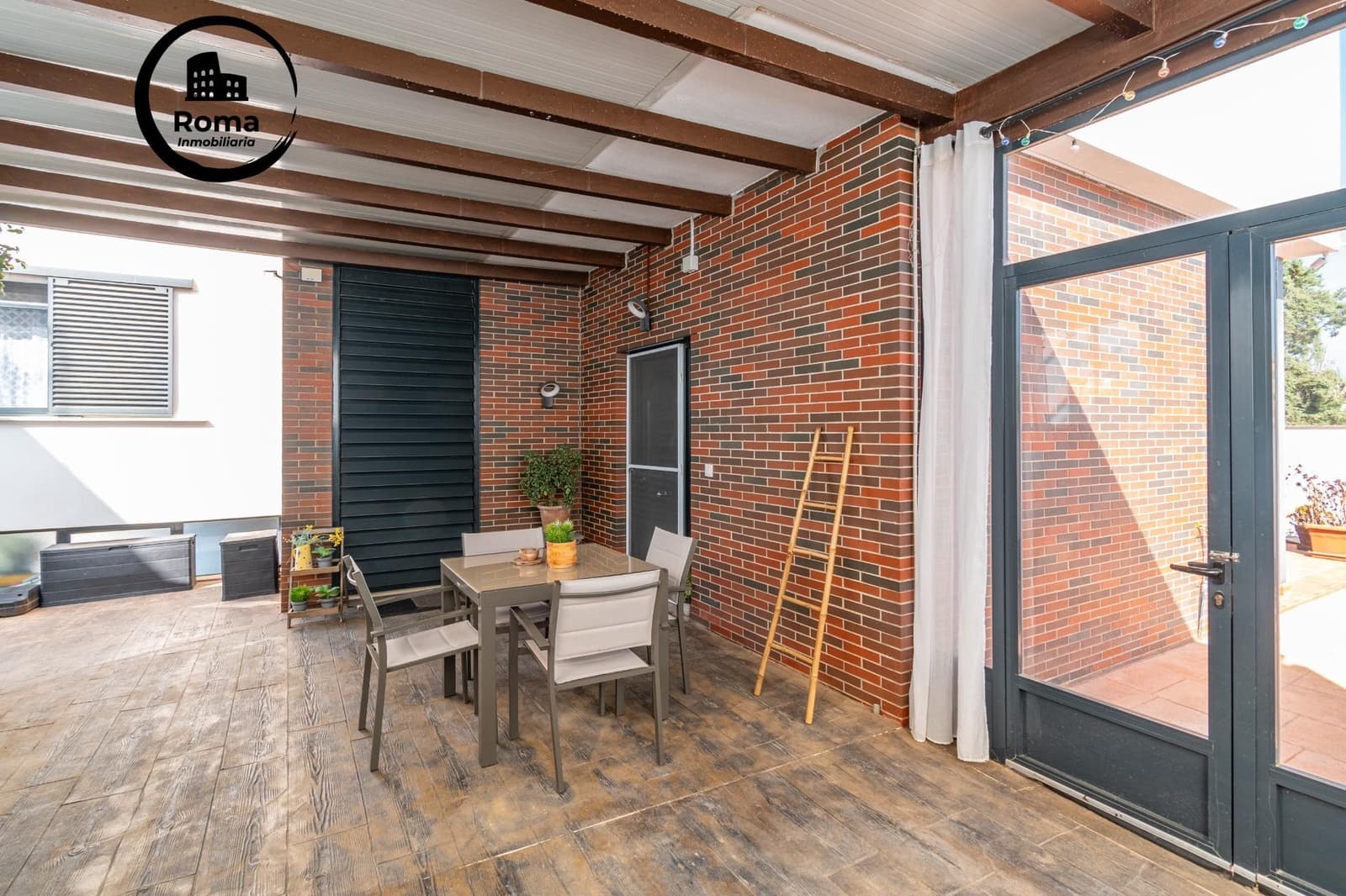 4 soverom Villa til salgs i Alhendin med svømmebasseng garasje - € 469 000 (Ref: 9586665)