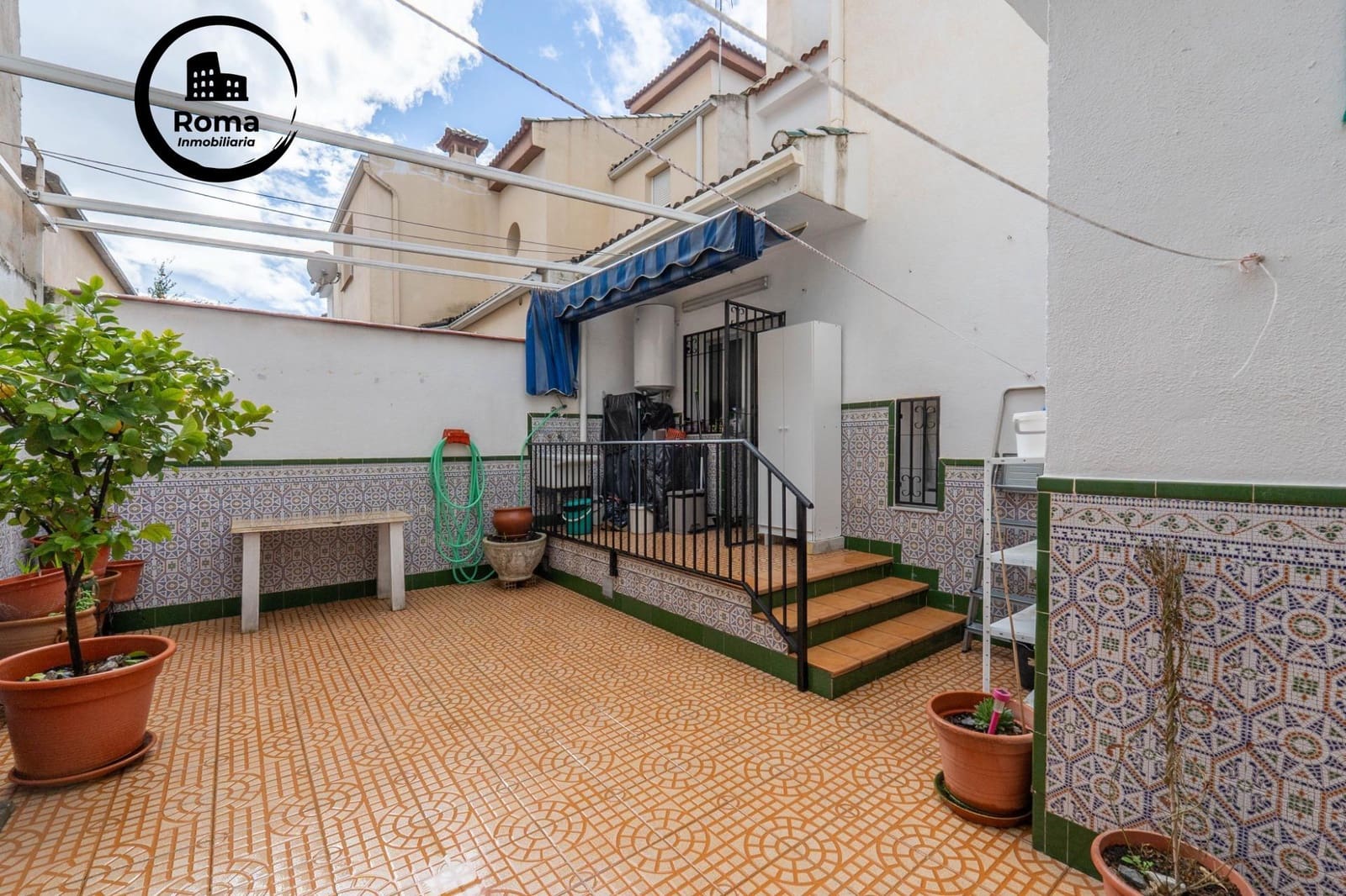 4 bedroom Terraced Villa for sale in Santa Fe with garage - € 220,000 (Ref: 9591436)