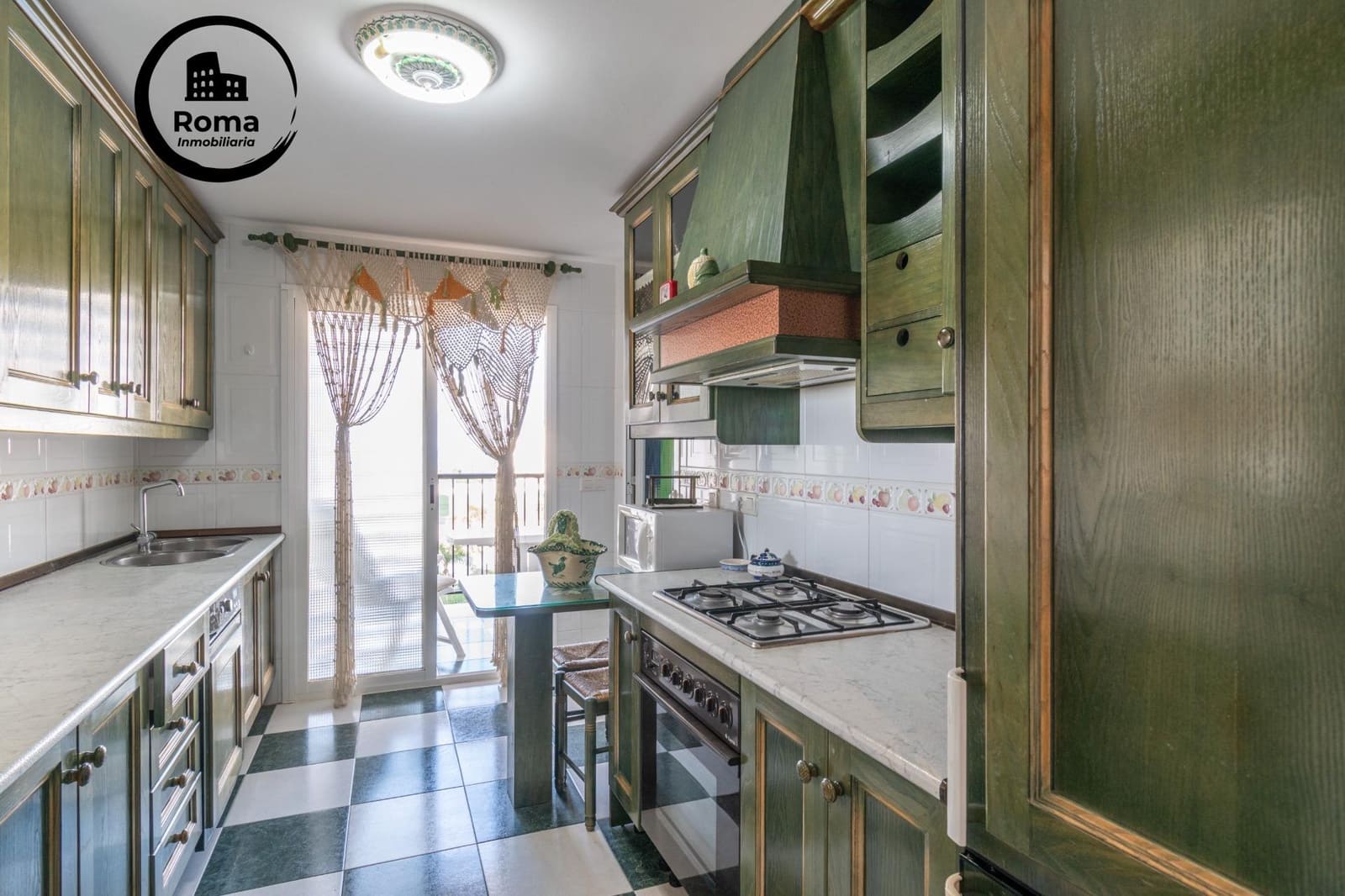 3 bedroom Flat for sale in Salobrena with pool garage - € 320,000 (Ref: 9591438)