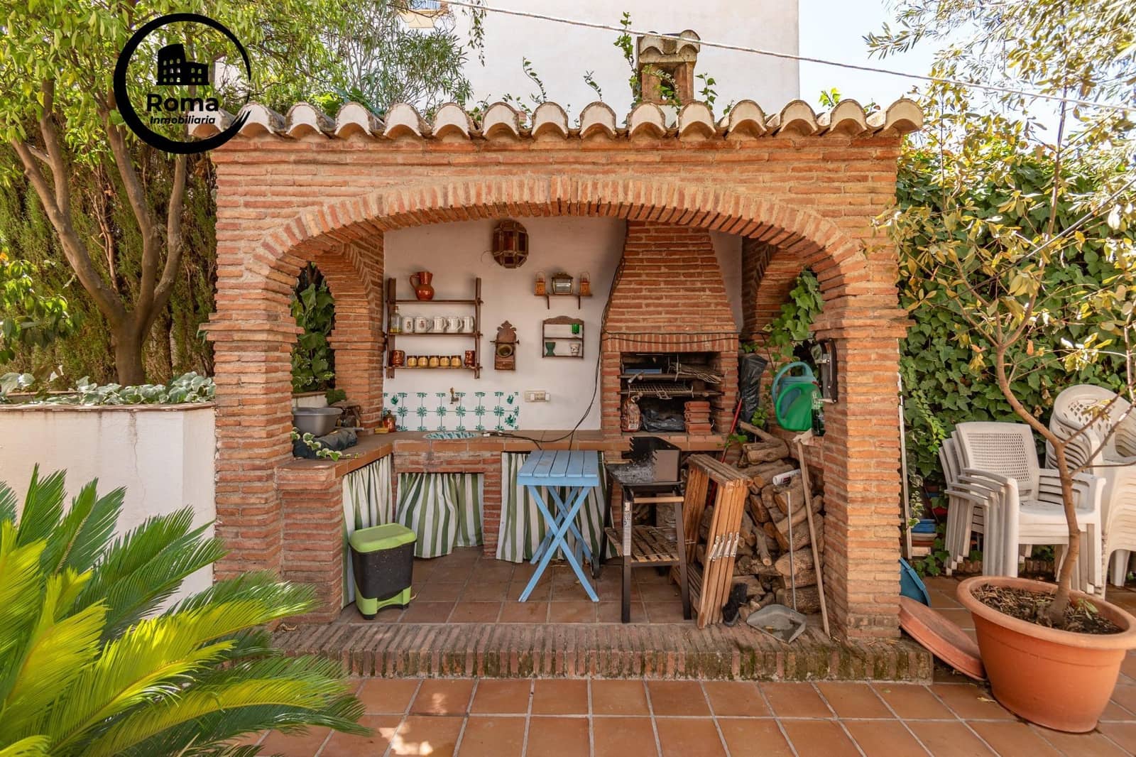 4 soverom Villa til salgs i La Zubia med svømmebasseng garasje - € 395 000 (Ref: 9591439)