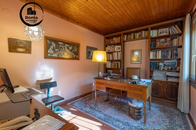 11 bedroom Villa for sale in Huétor Vega with garage - € 850,000 (Ref: 9591441)