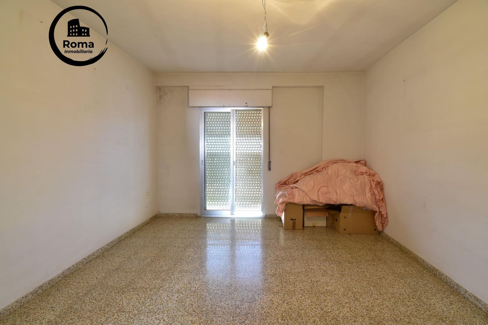 4 bedroom Townhouse for sale in Maracena with garage - € 225,000 (Ref: 9591453)