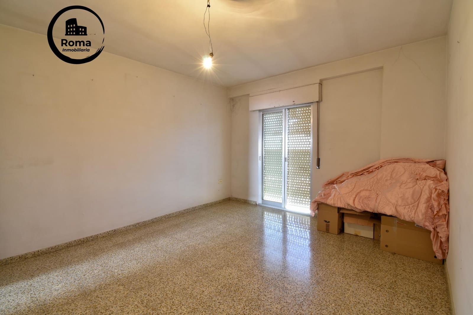 4 bedroom Townhouse for sale in Maracena with garage - € 225,000 (Ref: 9591453)