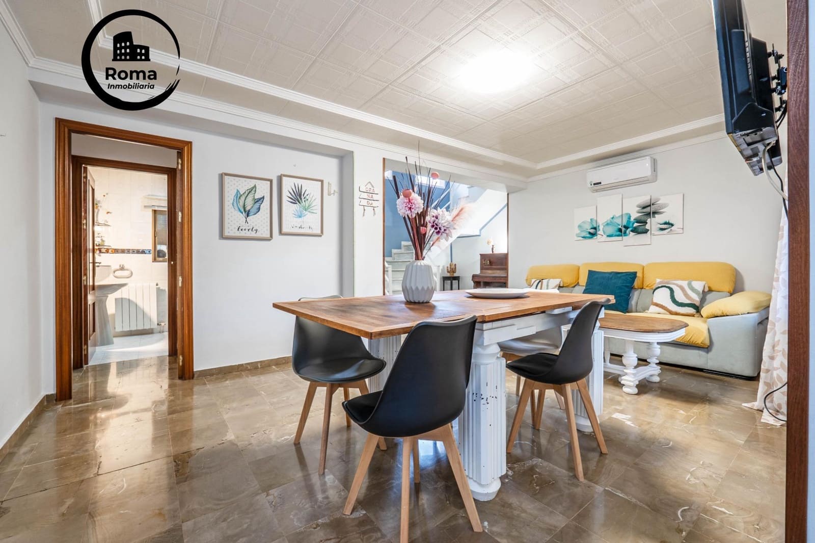 4 quarto Moradia Geminada para venda em Huetor Vega com piscina - 315 000 € (Ref: 9591456)