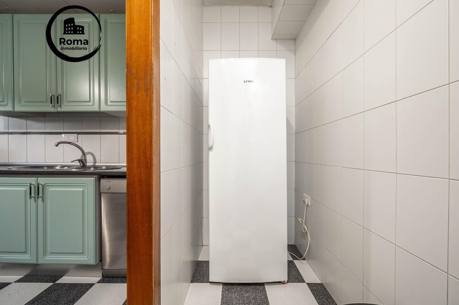 4 quarto Moradia Geminada para venda em Huetor Vega com piscina - 315 000 € (Ref: 9591456)