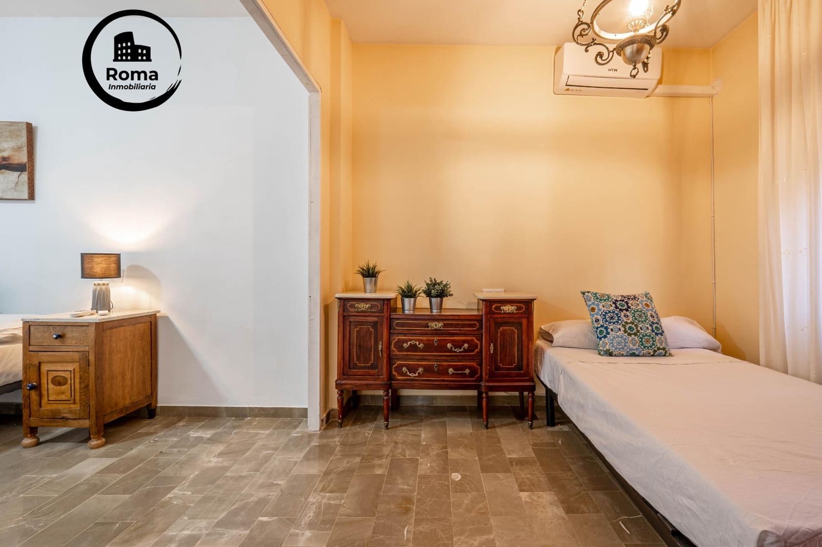 4 quarto Moradia Geminada para venda em Huetor Vega com piscina - 315 000 € (Ref: 9591456)