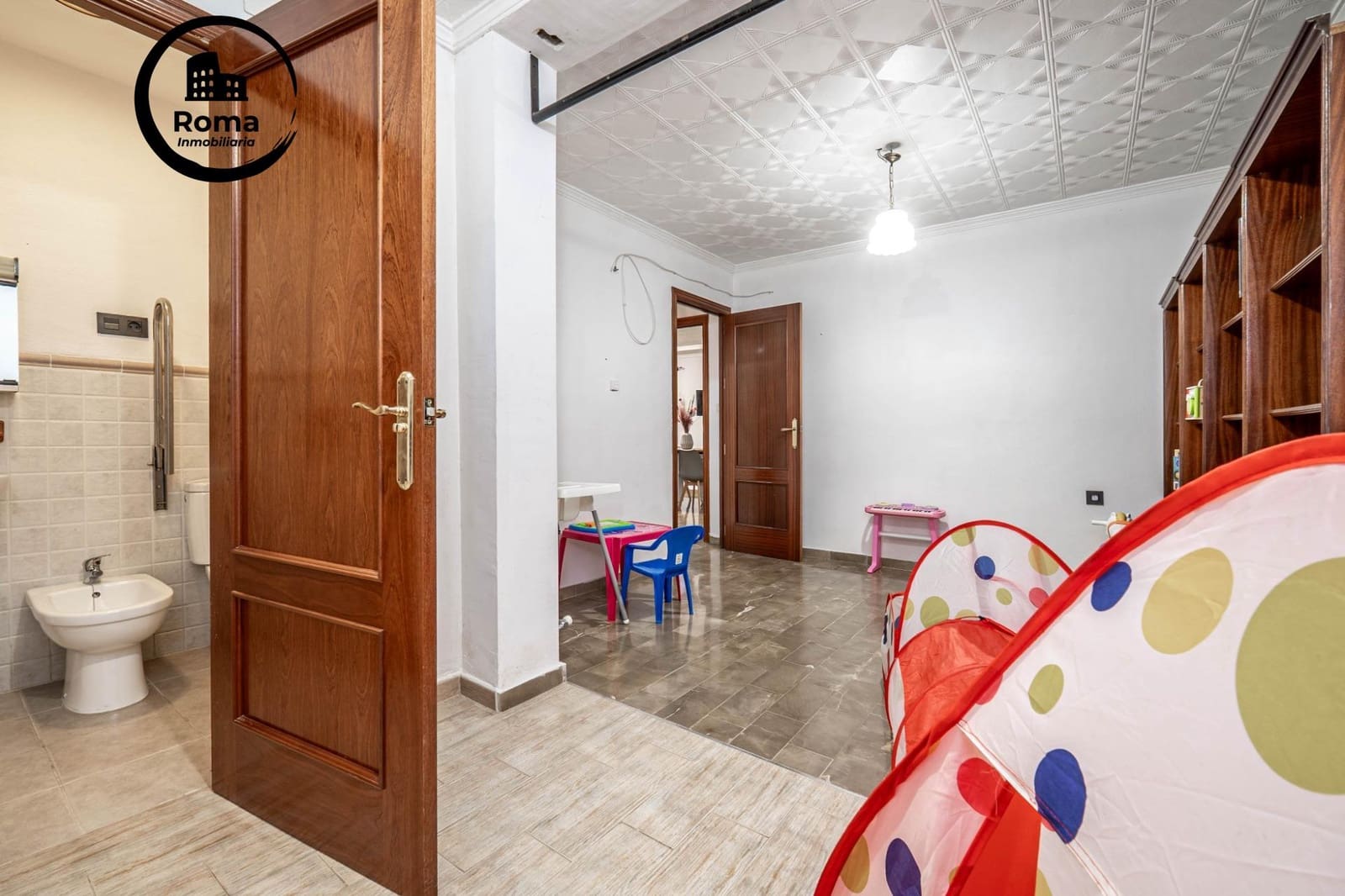 4 quarto Moradia Geminada para venda em Huetor Vega com piscina - 315 000 € (Ref: 9591456)