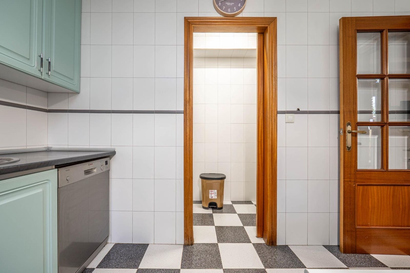 4 quarto Moradia Geminada para venda em Huetor Vega com piscina - 315 000 € (Ref: 9591458)