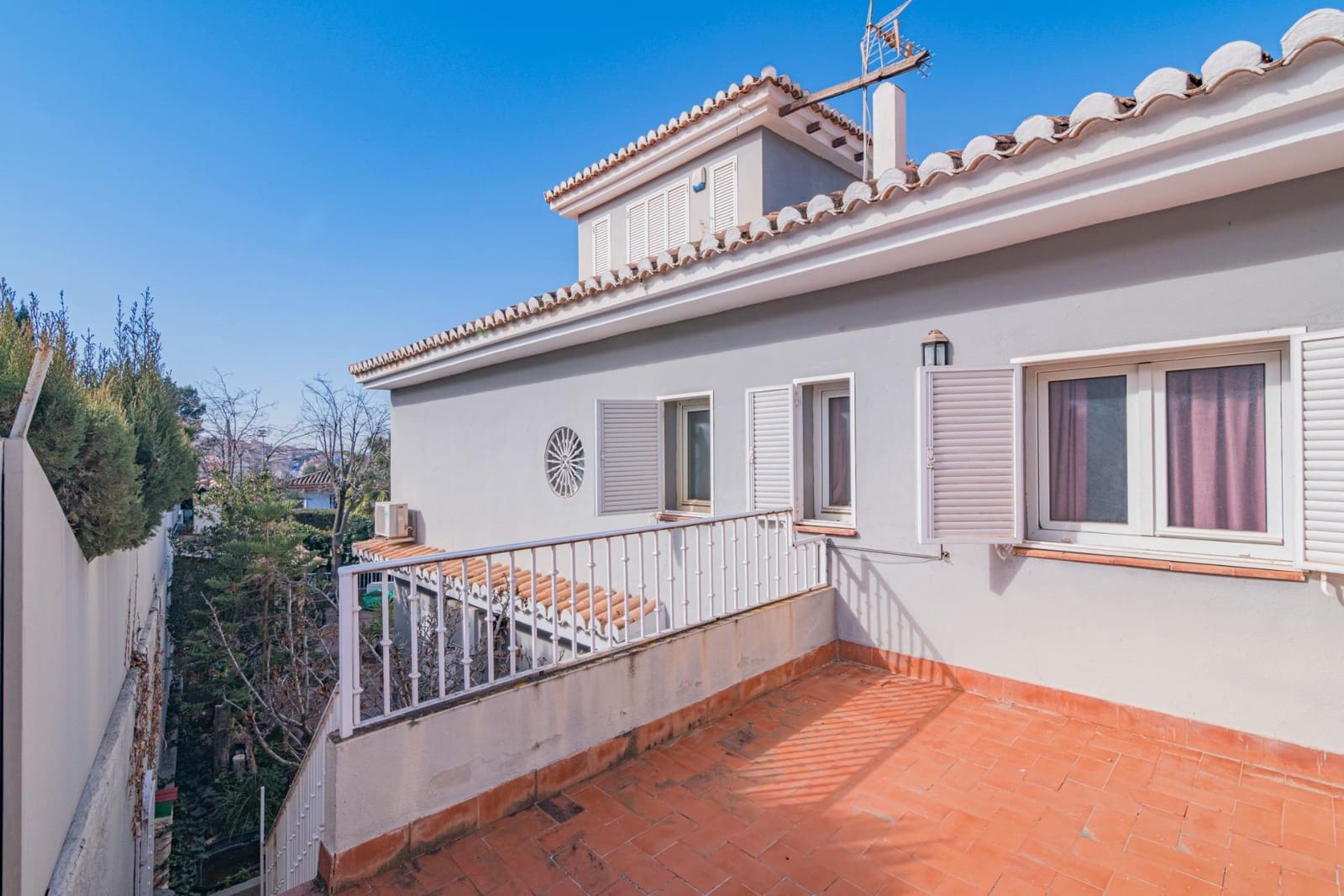 5 slaapkamer Villa te koop in Monachil met zwembad garage - € 399.000 (Ref: 9596313)