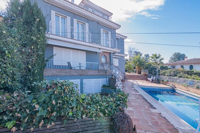 Chalet de 5 habitaciones en Monachil en venta con piscina garaje - 399.000 € (Ref: 9596322)