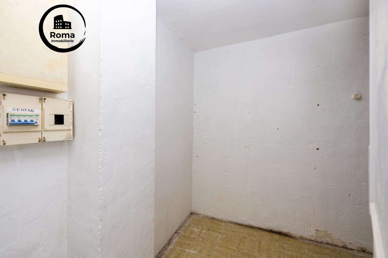 Komercyjne na sprzedaż w Miasto Grenada - 95 000 € (Ref: 9605126)