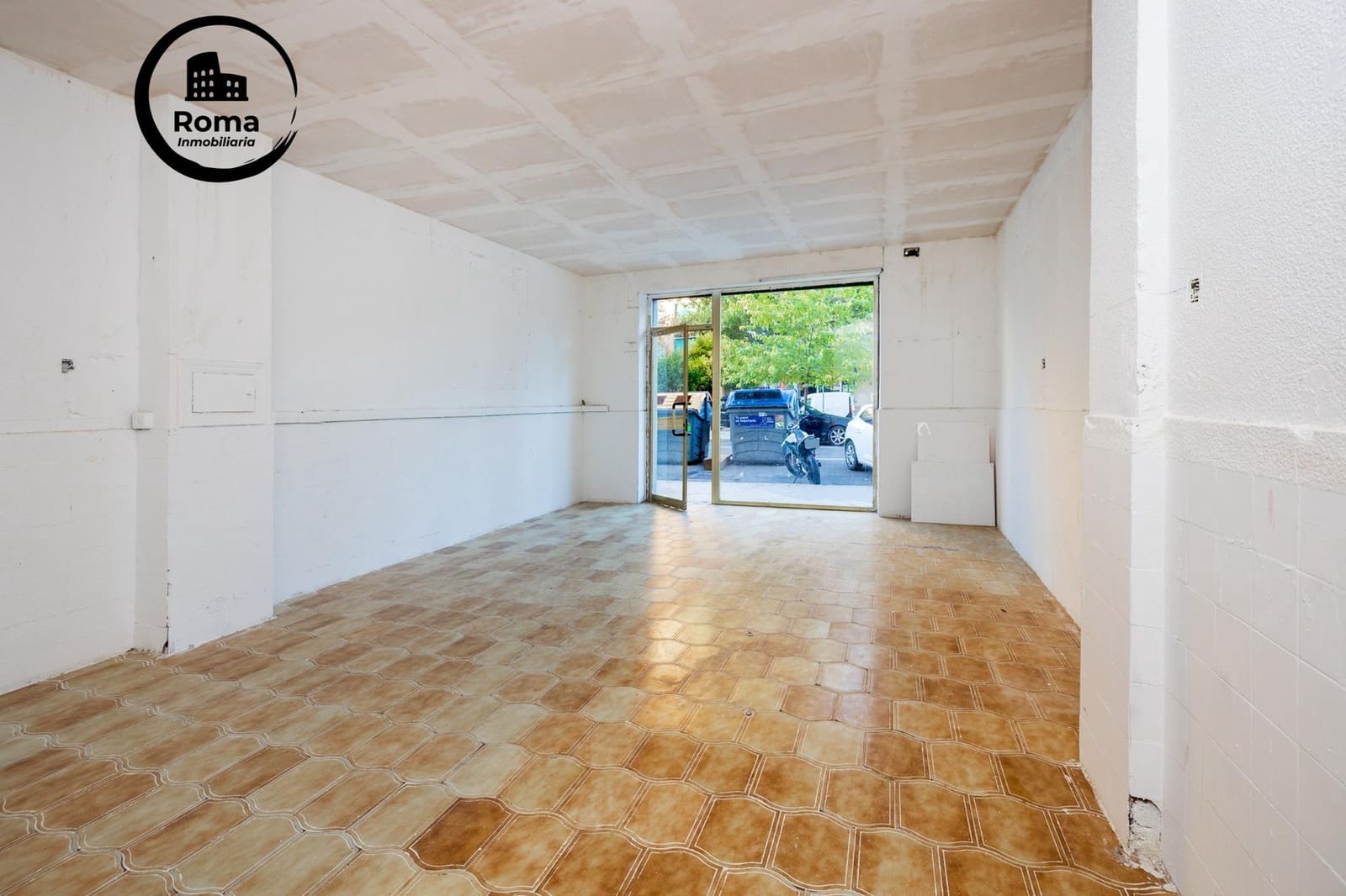 Komercyjne na sprzedaż w Miasto Grenada - 95 000 € (Ref: 9605126)