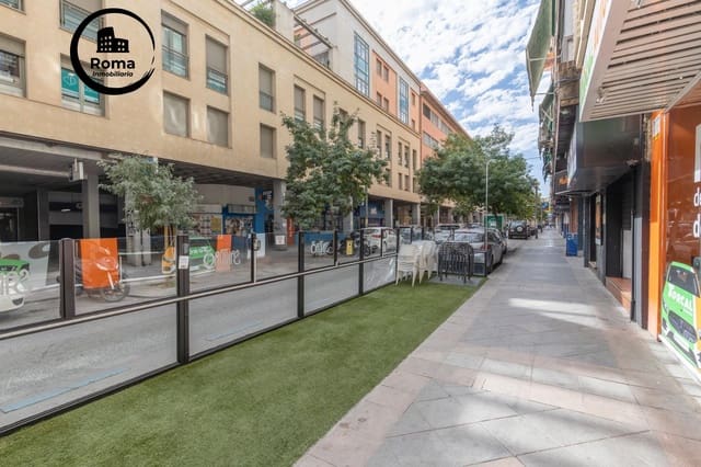 Commerciale in vendita in Granada città - 130.000 € (Rif: 9608179)