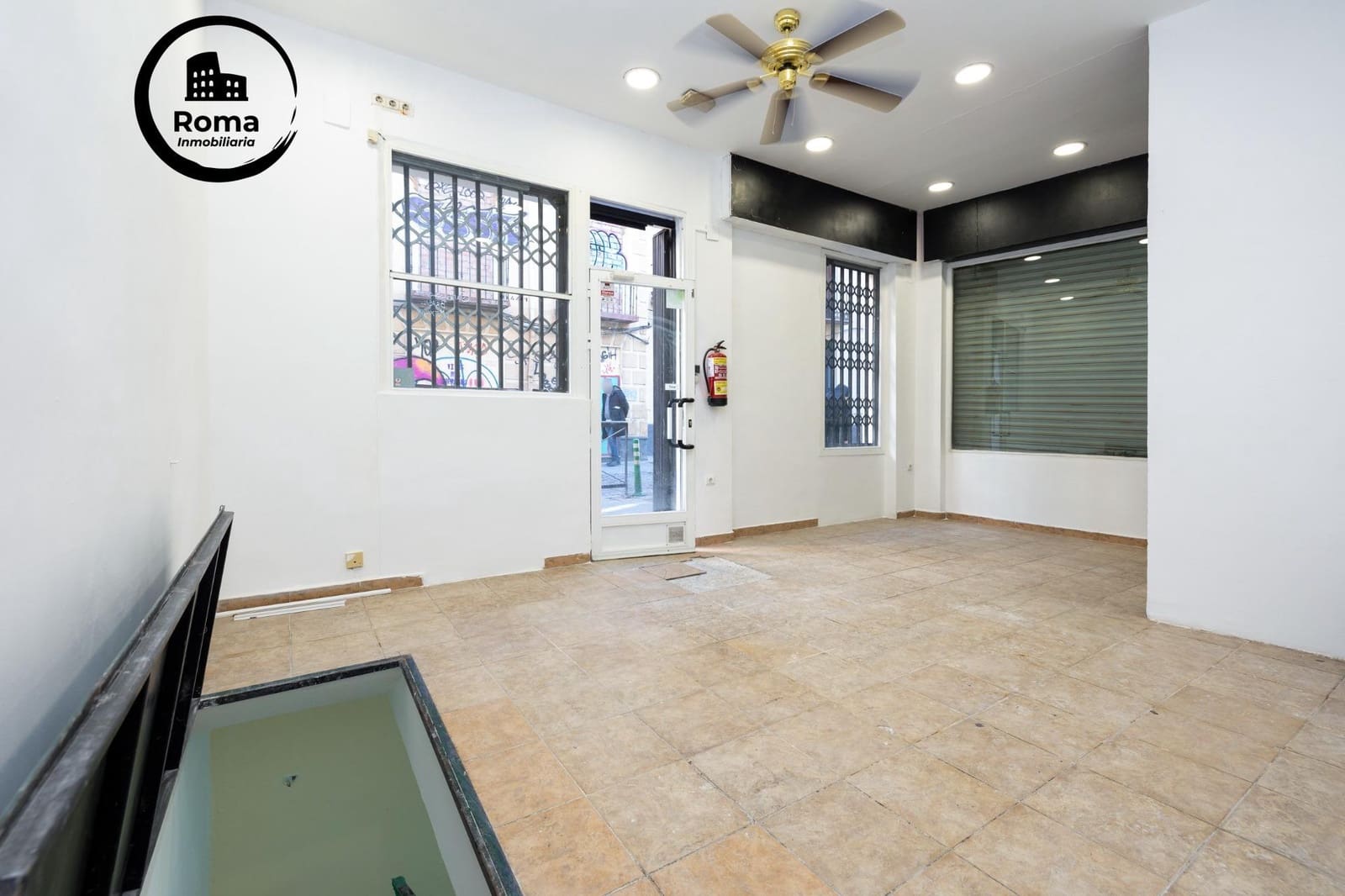 Commerciale in vendita in Granada citta - 75.000 € (Rif: 9608186)