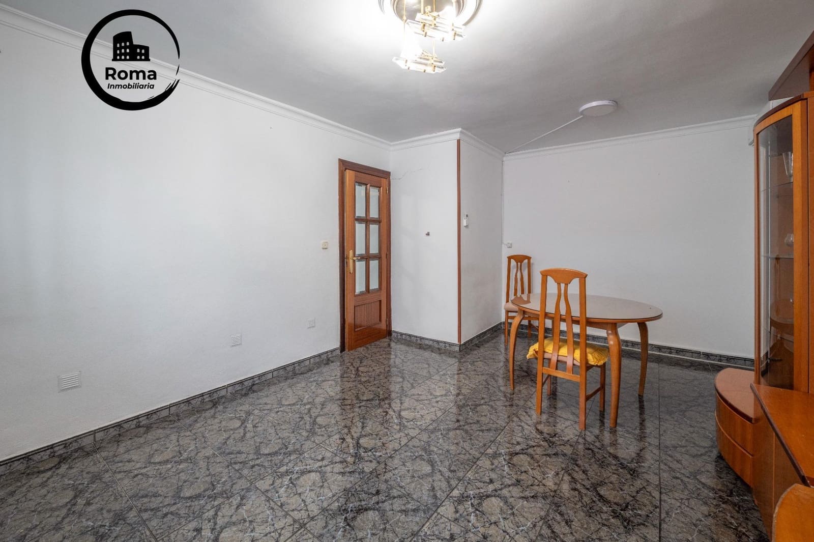 Casa de 5 habitaciones en Atarfe en venta - 140.000 € (Ref: 9608187)