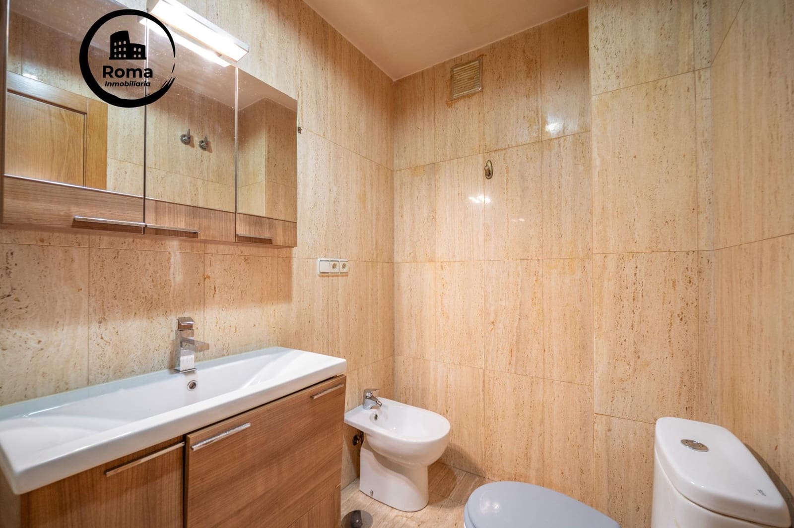 5 quarto Apartamento para venda em Granada cidade com garagem - 368 000 € (Ref: 9611667)