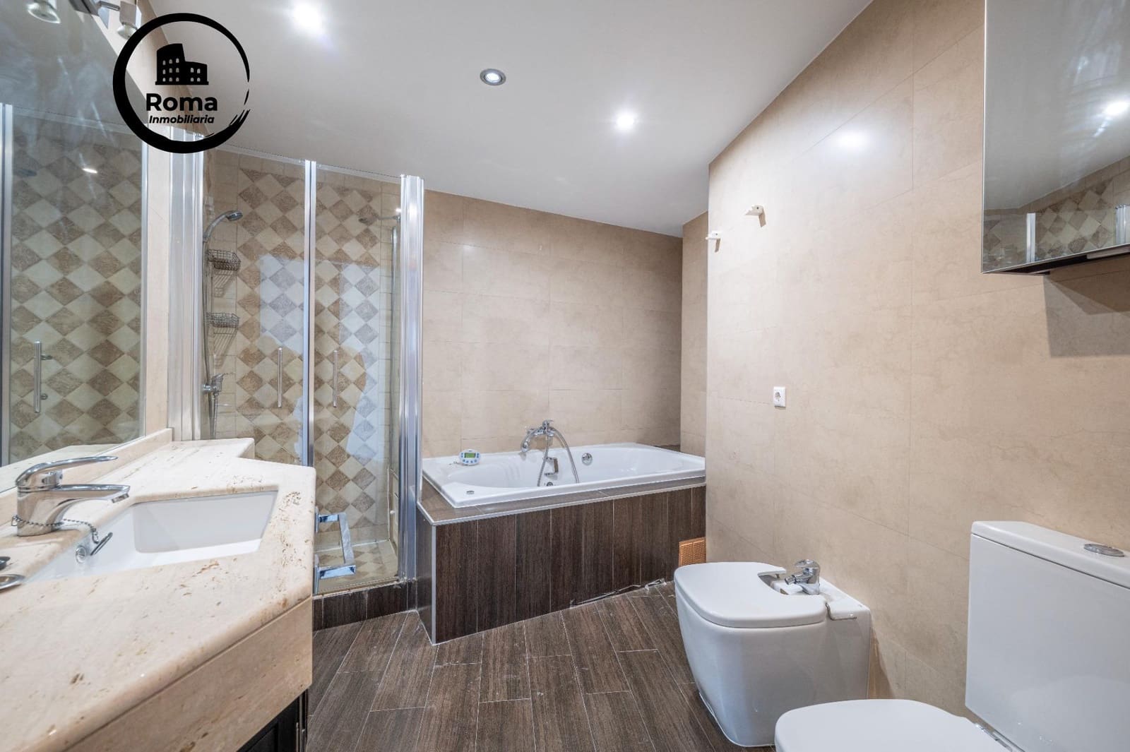 4 soverom Leilighet til salgs i Granada by med garasje - € 548 000 (Ref: 9611668)