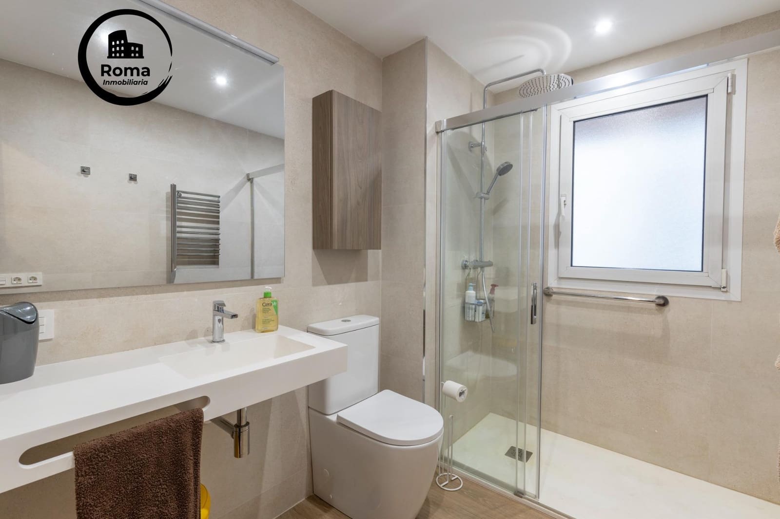 7 sovrum Lägenhet till salu i Granada stad med garage - 850 000 € (Ref: 9611672)