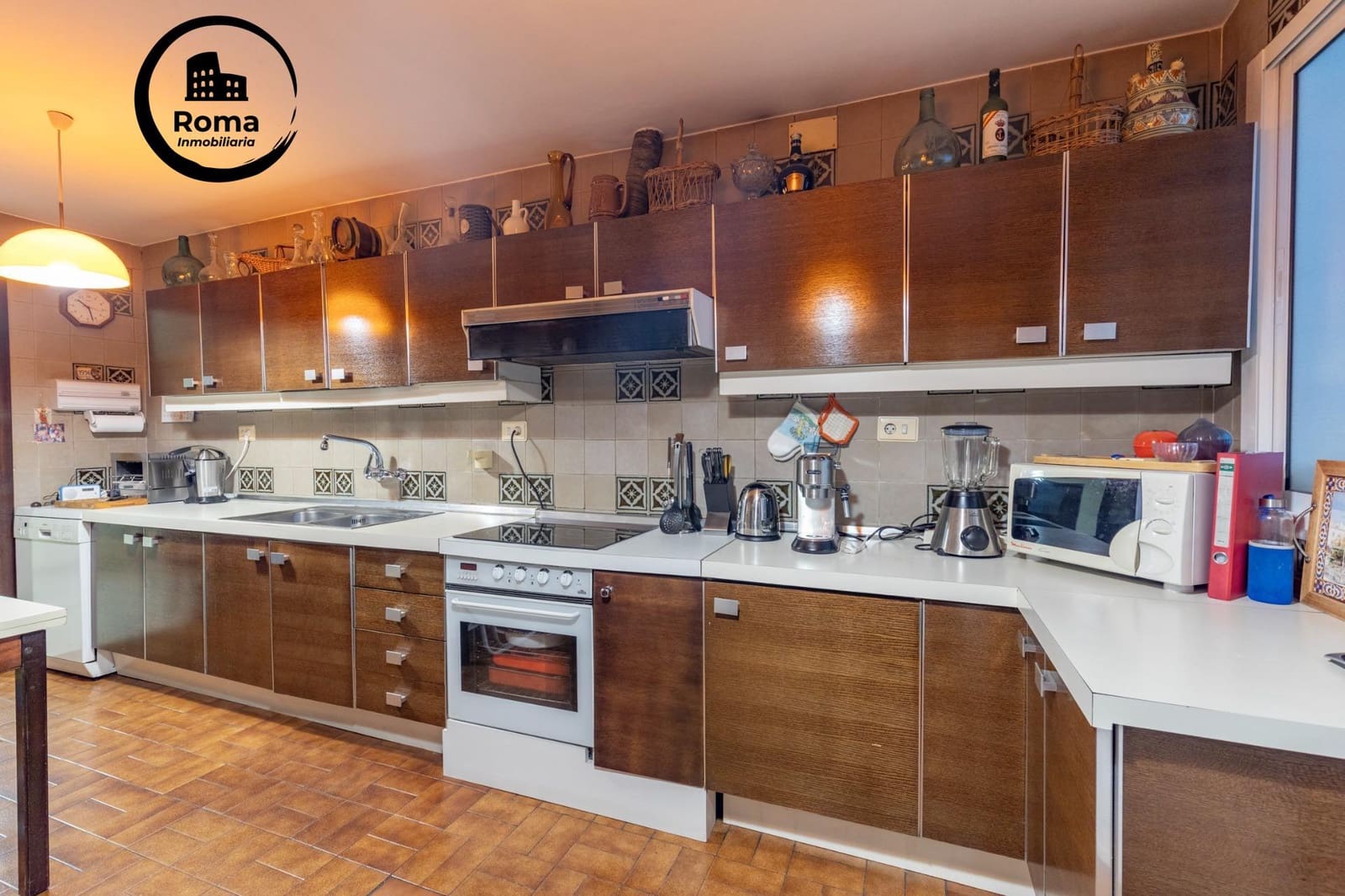 7 sovrum Lägenhet till salu i Granada stad med garage - 850 000 € (Ref: 9611672)